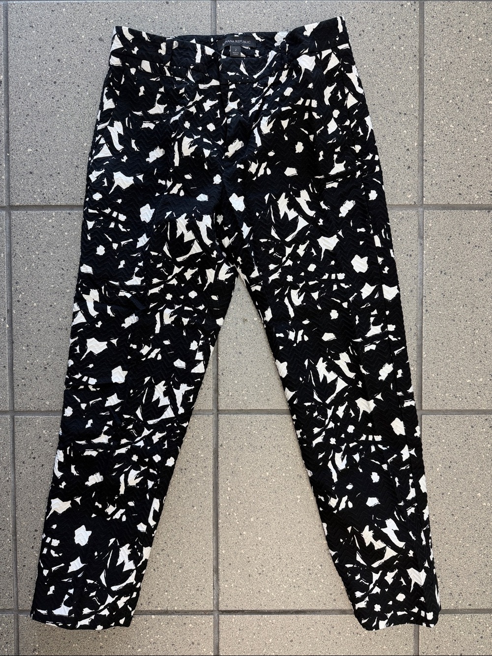 Banana Republic Black & White Patterned Kids Pants